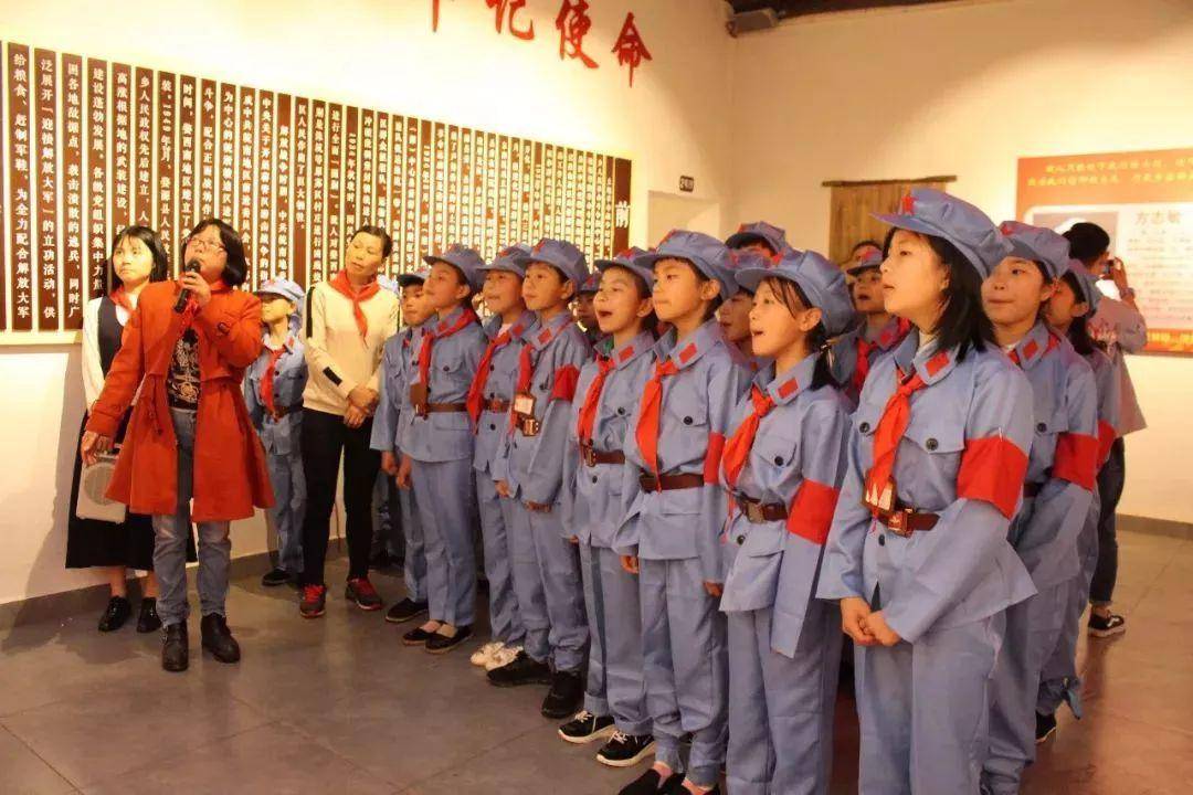 【十大外围足球平台app】
占据红色教育高地 结构中文域名有望实现跨越式生长应用(图4) 【十大外围足球平台app】
占据红色教育高地 结构中文域名有望实现跨越式生长应用(图4)